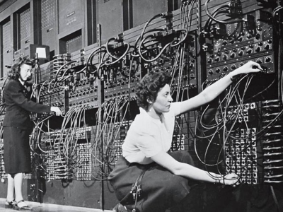 ENIAC, the world's first digital computer. Source : Los Alamos